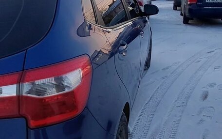 KIA Rio III рестайлинг, 2013 год, 800 000 рублей, 4 фотография