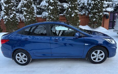 Hyundai Solaris II рестайлинг, 2011 год, 699 000 рублей, 13 фотография