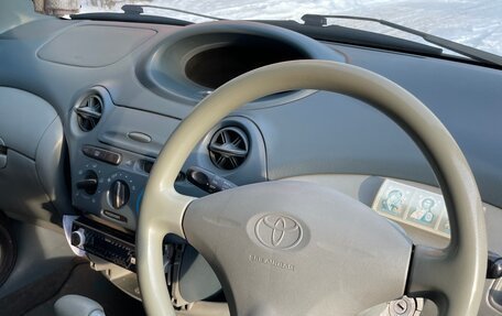 Toyota Vitz, 2001 год, 310 000 рублей, 4 фотография