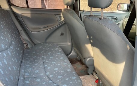 Toyota Vitz, 2001 год, 310 000 рублей, 3 фотография