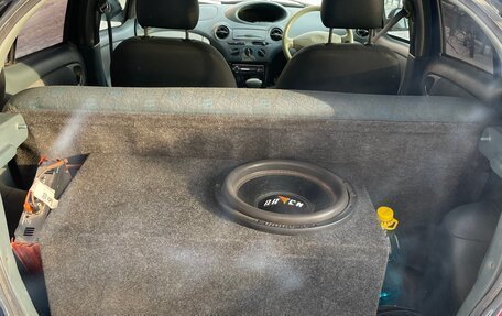 Toyota Vitz, 2001 год, 310 000 рублей, 9 фотография