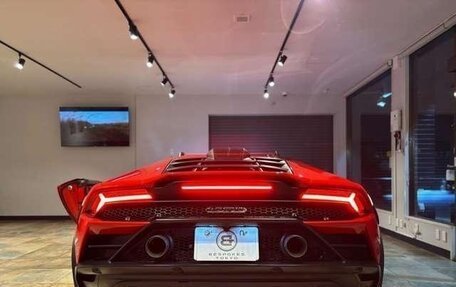 Lamborghini Huracán, 2024 год, 33 000 000 рублей, 3 фотография