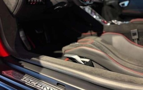 Lamborghini Huracán, 2024 год, 33 000 000 рублей, 18 фотография