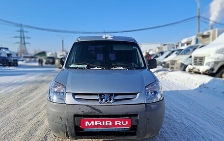 Peugeot Partner II рестайлинг 2, 2010 год, 380 000 рублей, 2 фотография