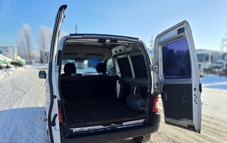 Peugeot Partner II рестайлинг 2, 2010 год, 380 000 рублей, 12 фотография