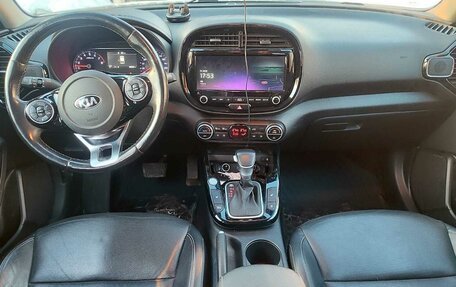 KIA Soul III, 2020 год, 2 400 000 рублей, 7 фотография