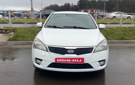 KIA cee'd I рестайлинг, 2012 год, 545 000 рублей, 2 фотография