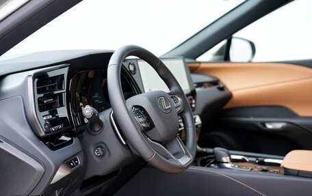 Lexus RX IV рестайлинг, 2025 год, 7 750 000 рублей, 18 фотография