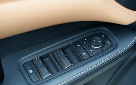 Lexus RX IV рестайлинг, 2025 год, 7 750 000 рублей, 17 фотография