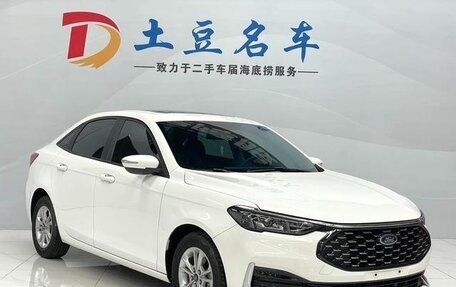 Ford Escort, 2022 год, 1 295 000 рублей, 3 фотография