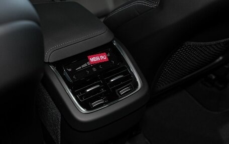 Volvo XC60 II, 2025 год, 9 800 000 рублей, 17 фотография