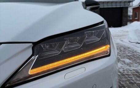 Lexus RX IV рестайлинг, 2018 год, 4 450 000 рублей, 6 фотография