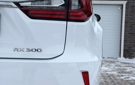 Lexus RX IV рестайлинг, 2018 год, 4 450 000 рублей, 8 фотография