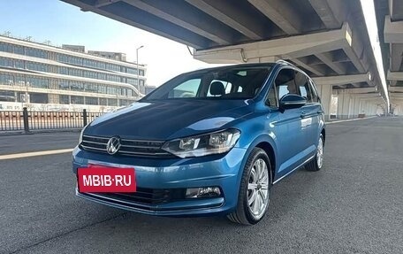 Volkswagen Touran III, 2022 год, 1 600 202 рублей, 12 фотография