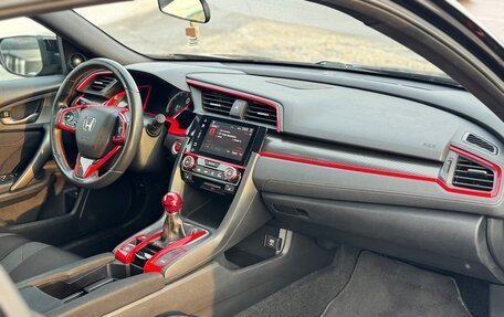 Honda Civic IX, 2018 год, 1 750 000 рублей, 17 фотография