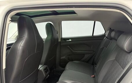 Volkswagen T-Cross I, 2022 год, 1 450 000 рублей, 9 фотография