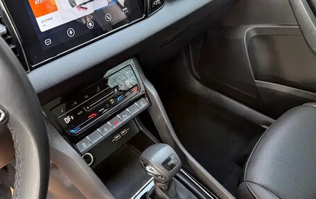 Skoda Karoq I, 2023 год, 2 150 000 рублей, 11 фотография