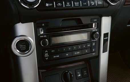 Toyota Land Cruiser Prado 150 рестайлинг 2, 2011 год, 2 799 000 рублей, 14 фотография