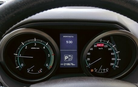 Toyota Land Cruiser Prado 150 рестайлинг 2, 2011 год, 2 799 000 рублей, 18 фотография