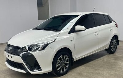 Toyota Yaris XP150 рестайлинг, 2022 год, 1 180 000 рублей, 1 фотография