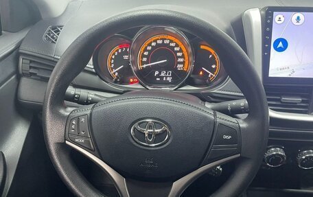 Toyota Yaris XP150 рестайлинг, 2022 год, 1 180 000 рублей, 12 фотография