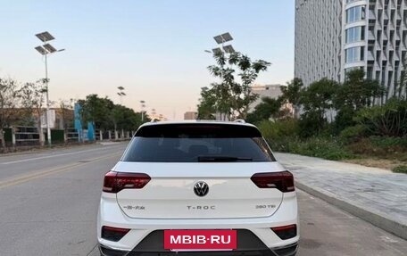 Volkswagen T-Roc I, 2022 год, 1 440 000 рублей, 5 фотография