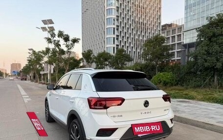 Volkswagen T-Roc I, 2022 год, 1 440 000 рублей, 6 фотография