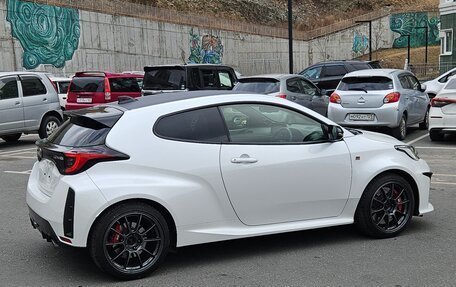 Toyota Yaris, 2020 год, 3 250 000 рублей, 10 фотография