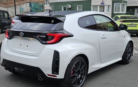 Toyota Yaris, 2020 год, 3 250 000 рублей, 8 фотография