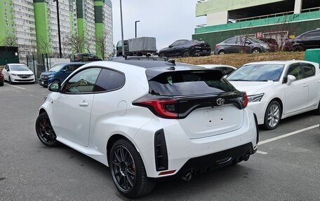 Toyota Yaris, 2020 год, 3 250 000 рублей, 16 фотография