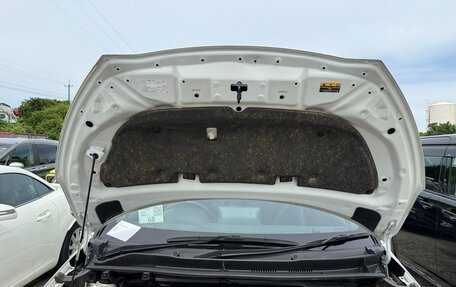 Toyota Yaris, 2020 год, 3 250 000 рублей, 37 фотография