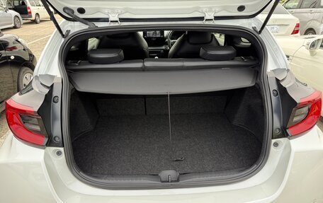 Toyota Yaris, 2020 год, 3 250 000 рублей, 35 фотография