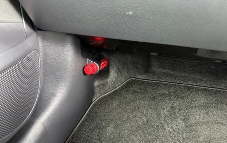Toyota Yaris, 2020 год, 3 250 000 рублей, 39 фотография