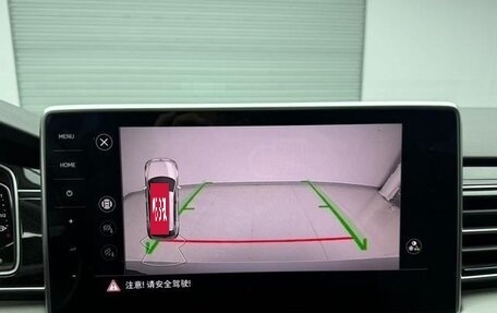 Volkswagen Tiguan II, 2022 год, 2 197 000 рублей, 14 фотография