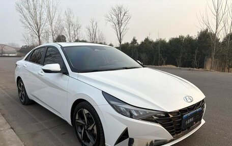 Hyundai Elantra, 2021 год, 1 250 000 рублей, 3 фотография