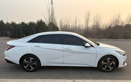 Hyundai Elantra, 2021 год, 1 250 000 рублей, 7 фотография