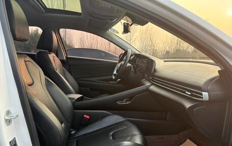 Hyundai Elantra, 2021 год, 1 250 000 рублей, 11 фотография