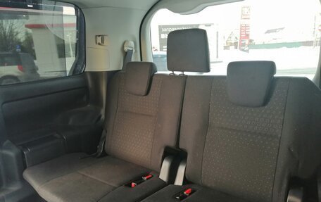 Toyota Noah III, 2015 год, 2 050 000 рублей, 9 фотография