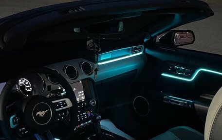 Ford Mustang VI рестайлинг, 2015 год, 2 700 000 рублей, 5 фотография