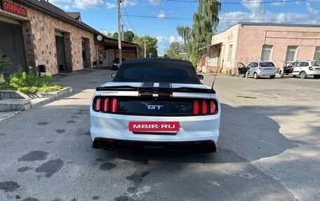 Ford Mustang VI рестайлинг, 2015 год, 2 700 000 рублей, 8 фотография
