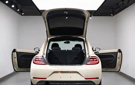 Volkswagen Beetle, 2019 год, 1 500 000 рублей, 6 фотография