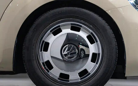 Volkswagen Beetle, 2019 год, 1 500 000 рублей, 21 фотография