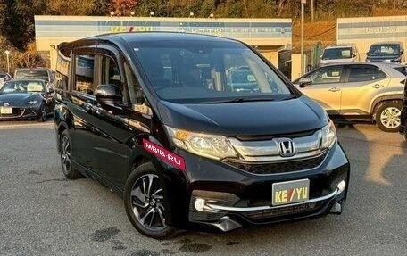 Honda Stepwgn IV, 2017 год, 1 200 000 рублей, 3 фотография