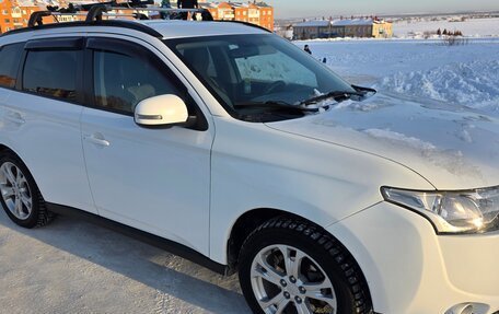 Mitsubishi Outlander III рестайлинг 3, 2013 год, 1 600 000 рублей, 1 фотография