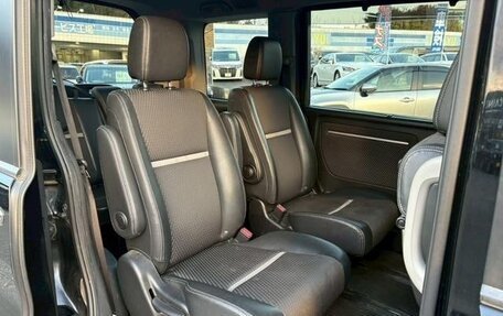 Honda Stepwgn IV, 2017 год, 1 200 000 рублей, 12 фотография