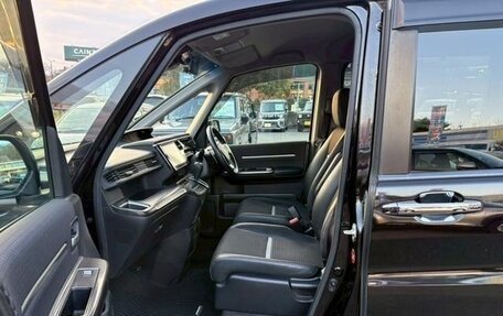 Honda Stepwgn IV, 2017 год, 1 200 000 рублей, 10 фотография