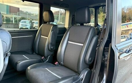 Honda Stepwgn IV, 2017 год, 1 200 000 рублей, 13 фотография