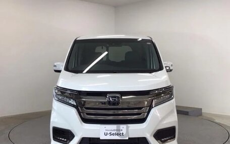 Honda Stepwgn IV, 2021 год, 1 500 000 рублей, 2 фотография