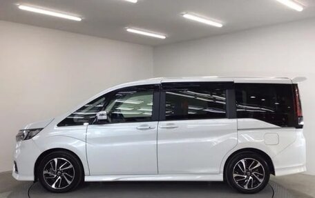 Honda Stepwgn IV, 2021 год, 1 500 000 рублей, 8 фотография