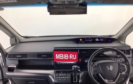 Honda Stepwgn IV, 2021 год, 1 500 000 рублей, 14 фотография